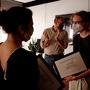 Lors de la remise du Prix de la meilleure recheche dans les locaux de la CST - De g. à d., masqués : Claire Ballu, Vincent Lowy et Louise (...) 