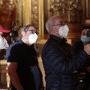 Laurent Dailland, viseur de champ en mains, et des membres de l'équipe sur le tournage de "Ténor" - Photo David Koskas 