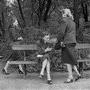 Prostituées au Bois de Boulogne, Paris, 1955 - © Studio Frank Horvat, Boulogne-Billancourt 