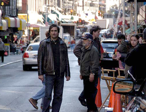 Manuel Pradal et Yorgos Arvanitis dans les rues de New York pendant le tournage d'" Un crime "