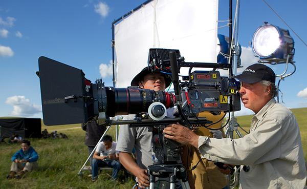 "Wolf Totem", by Jean-Jacques Annaud, shot in 3D by Jean-Marie Dreujou, AFC The Director of photography discusses his work with Angénieux lenses
