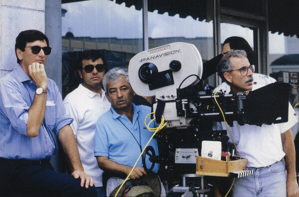 John Bailey, à gauche, et Willy Kurant sur le tournage de "Lune rouge", en 1992 - Archives Willy Kurant - Album noir Camerimage 2019