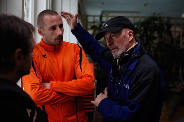 Stéphane Fontaine, en amorce, Matthias Schoenaerts et, à droite, Jacques Audiard - Photo Roger Arpajou / Why Not Productions