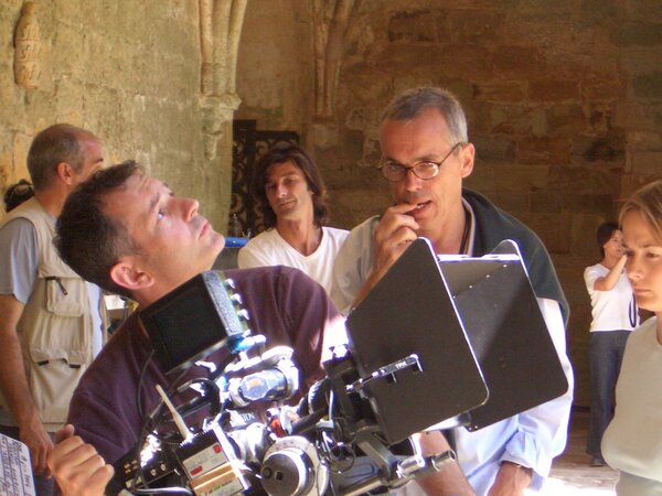 Philippe Lardon, à la caméra, et Romain Winding sur le tournage de "L'Abbaye du revoir", de Jérôme Anger, en 2004