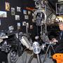 Moto travelling et tête Libra sur le stand Propulsion, à droite Michel Bonnat - © Nelly Flores - AFC 