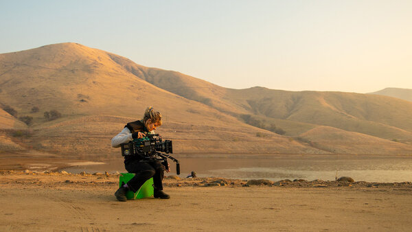 Kadri Koop sur le tournage de "A Place in the Field", de Nicole Ruben Mejia, en 2022 - Photo David Orantes / Vantage Film - Hawk